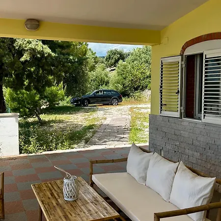 Villa Monte Sacro - Manfredi Homes& Mattinata