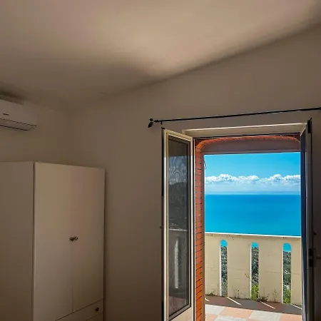 Monte Sacro By Casa Manfredi *